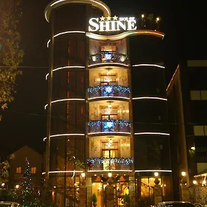 Hotel Shine House, Adler